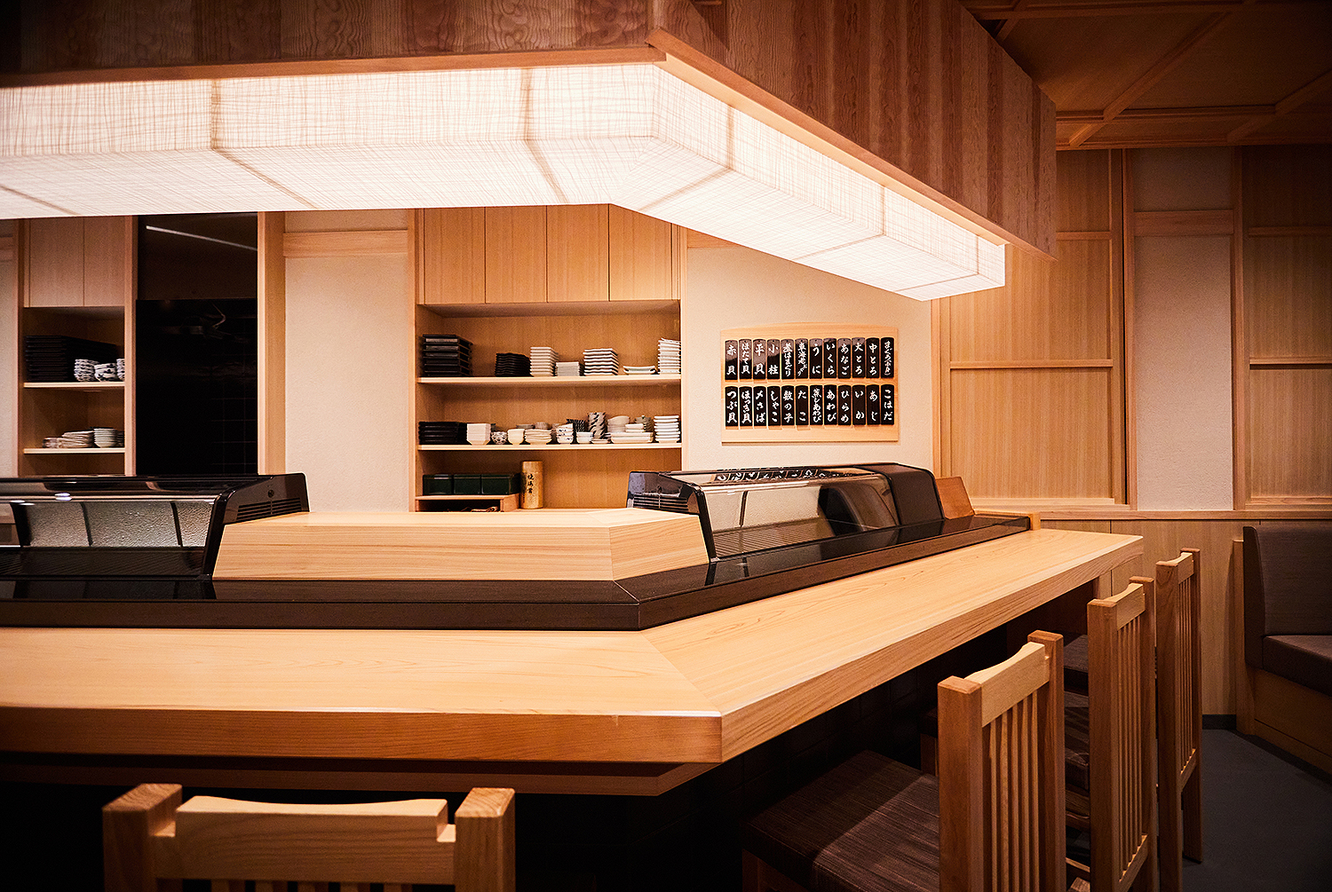 東麻布 鮨 魚治